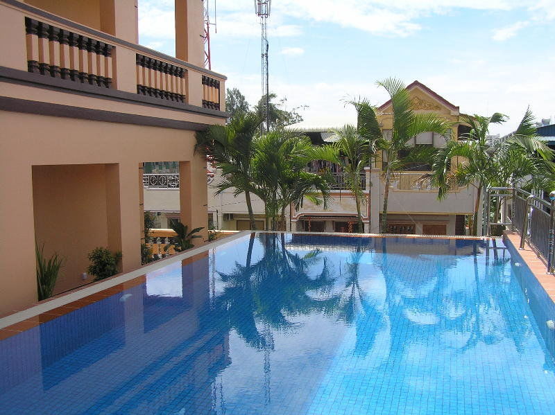 G Eleven Hotel Phnom Penh Extérieur photo
