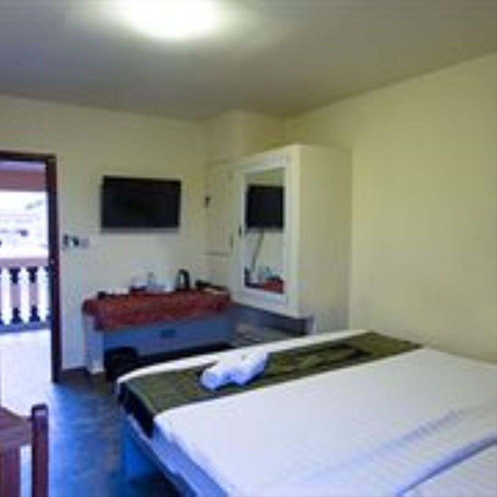 G Eleven Hotel Phnom Penh Extérieur photo
