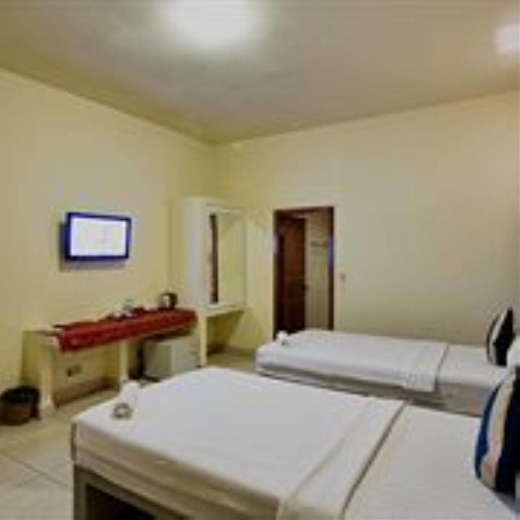 G Eleven Hotel Phnom Penh Extérieur photo