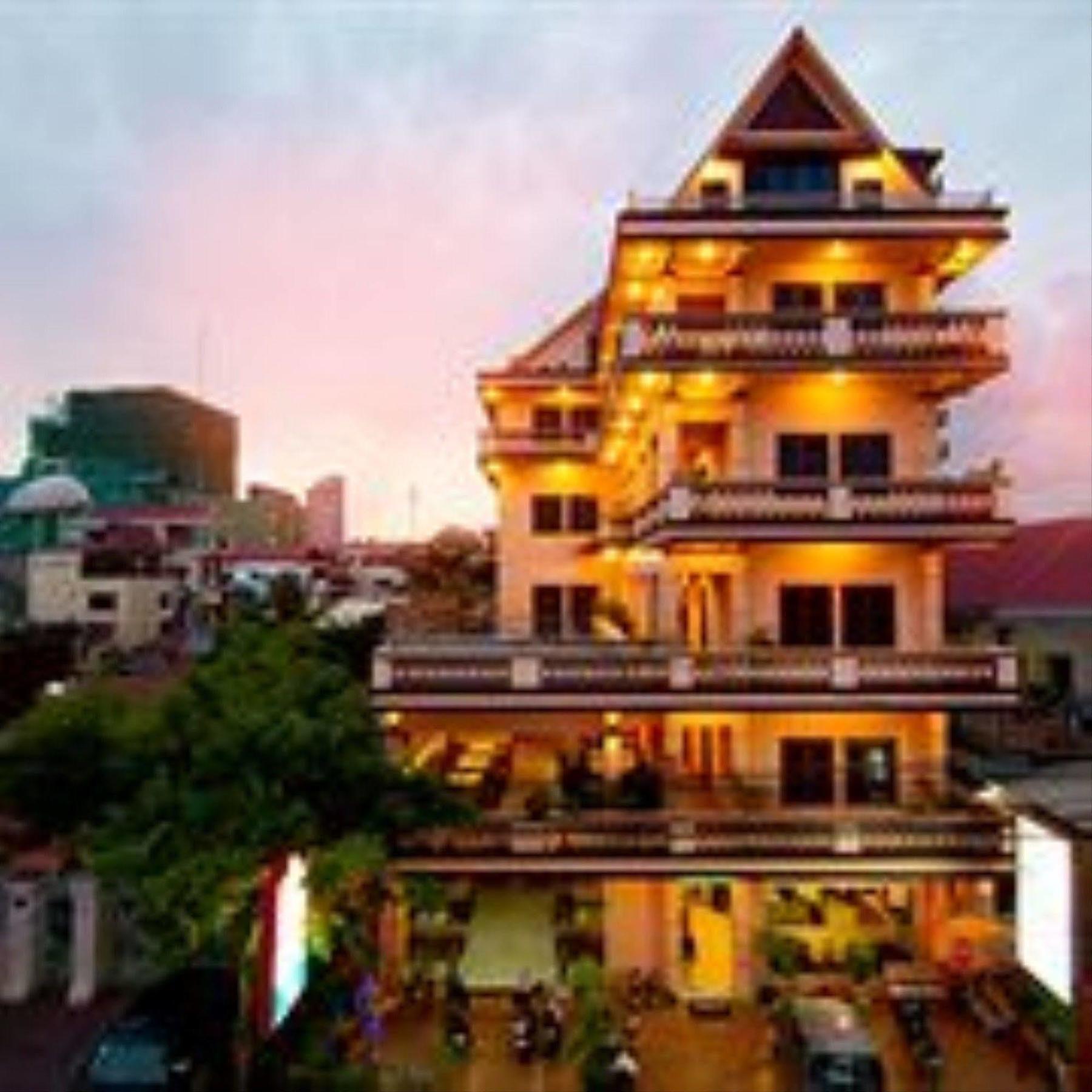 G Eleven Hotel Phnom Penh Extérieur photo
