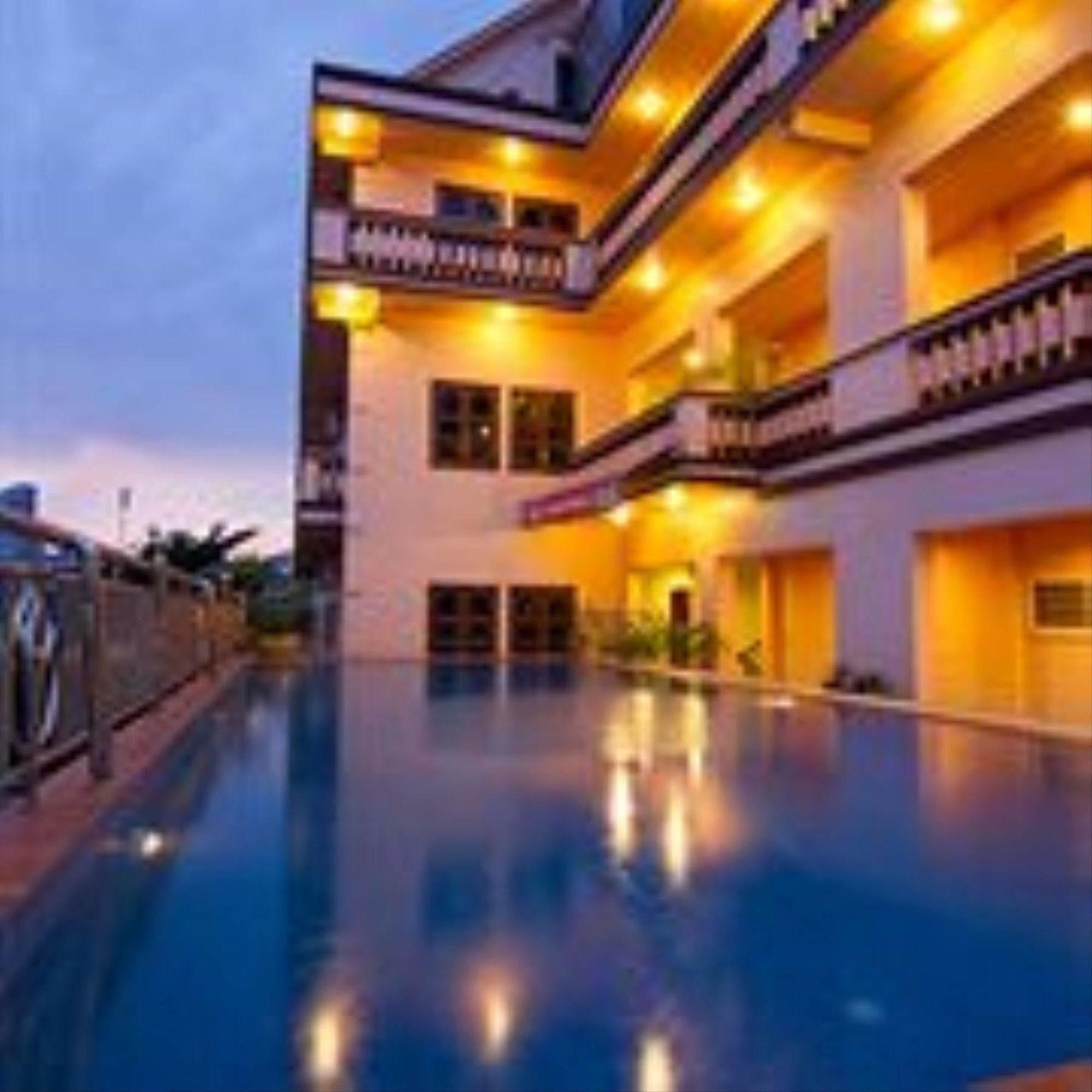 G Eleven Hotel Phnom Penh Extérieur photo