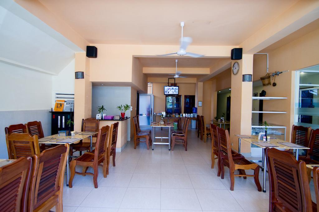 G Eleven Hotel Phnom Penh Extérieur photo