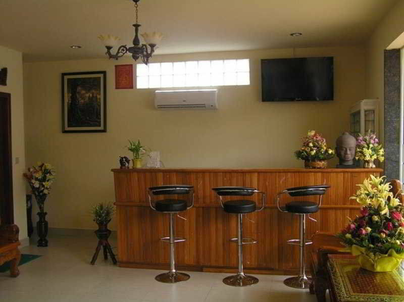 G Eleven Hotel Phnom Penh Extérieur photo