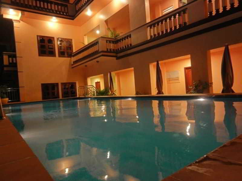 G Eleven Hotel Phnom Penh Extérieur photo
